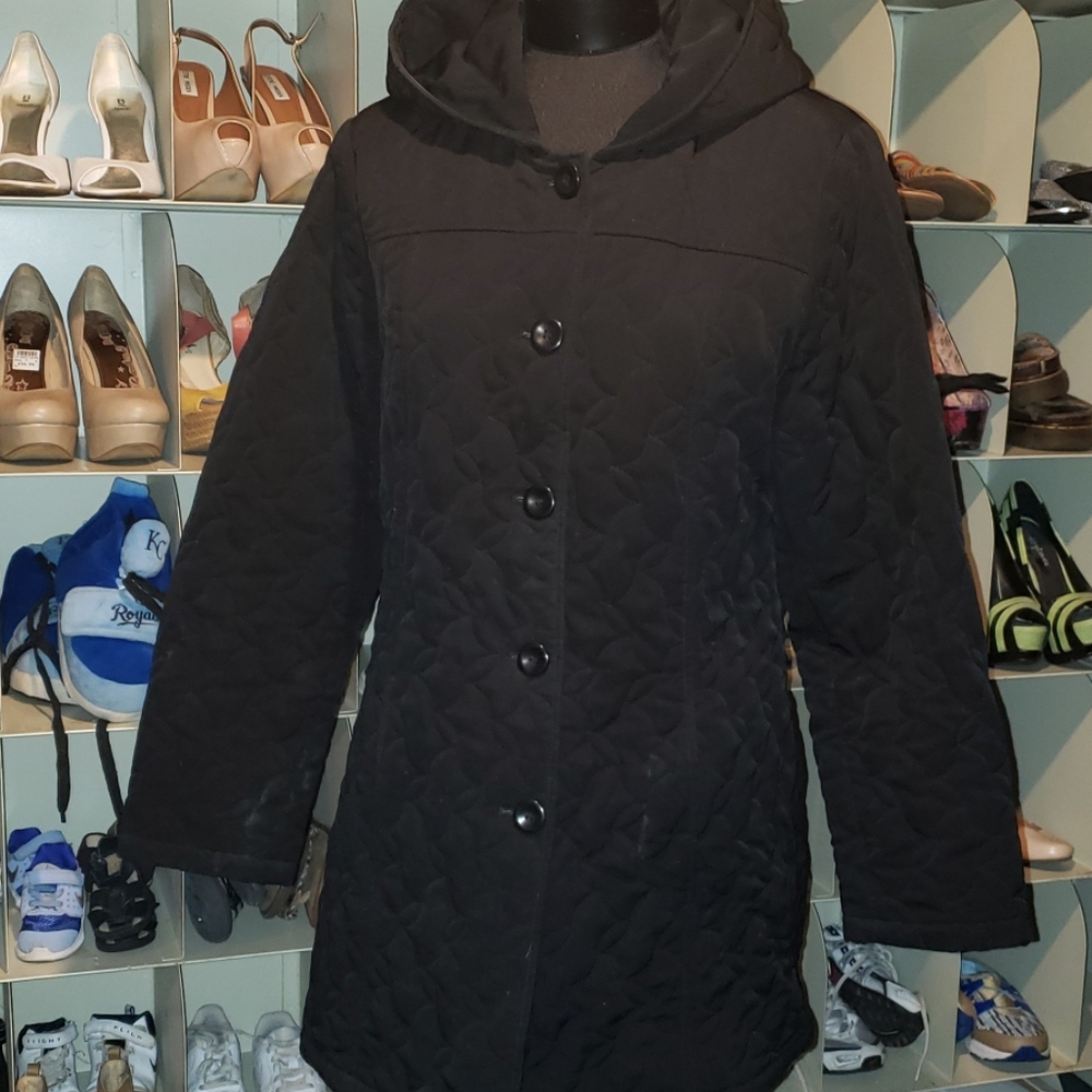 Braetan black coat size large
